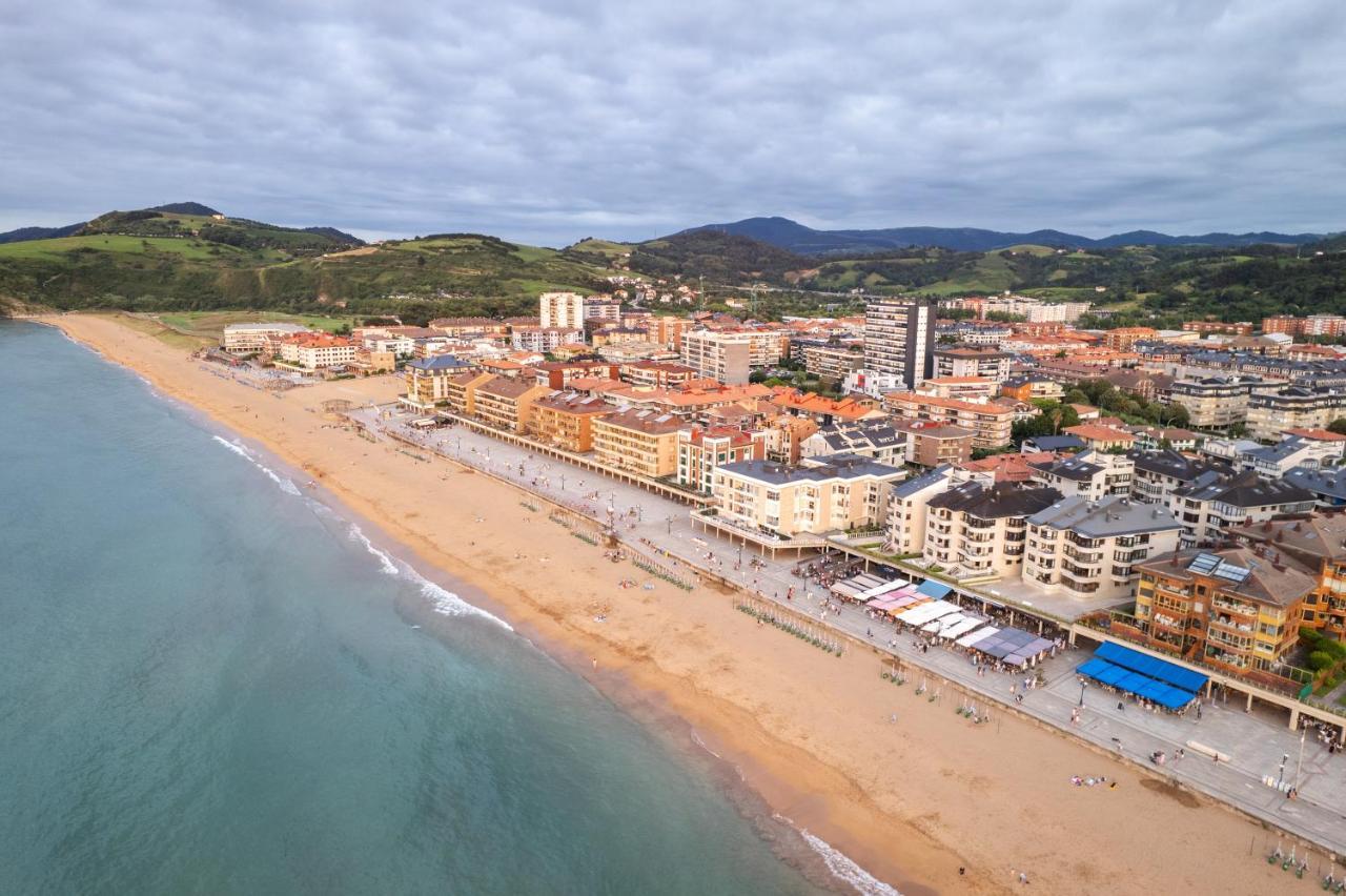 Zarautz Beach With Parking By Aston Rentals Eksteriør bilde